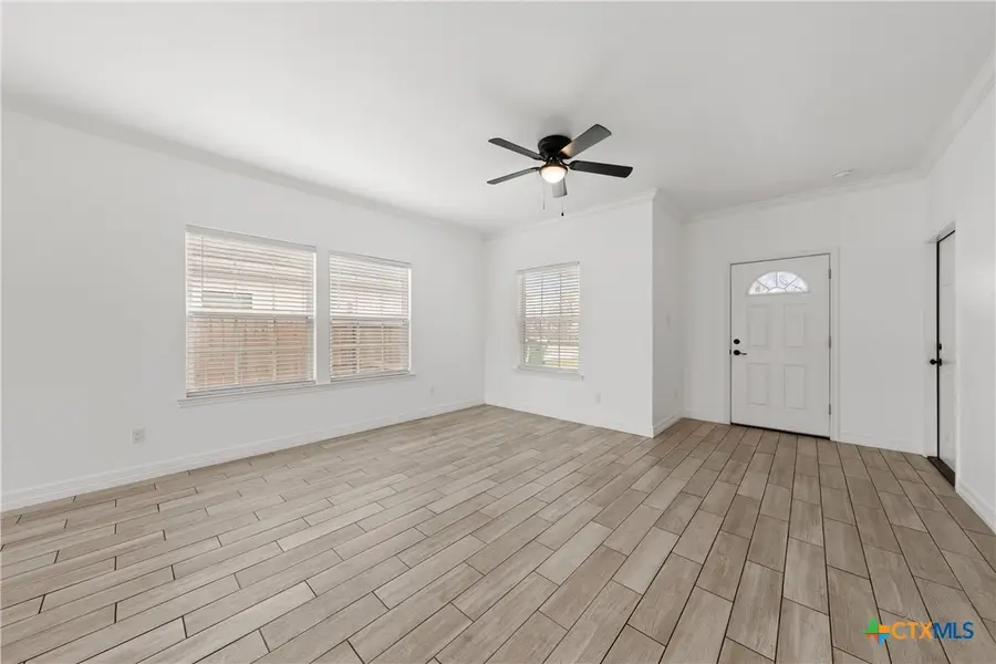 501 Avenue A, Moody, TX 76557 - #3