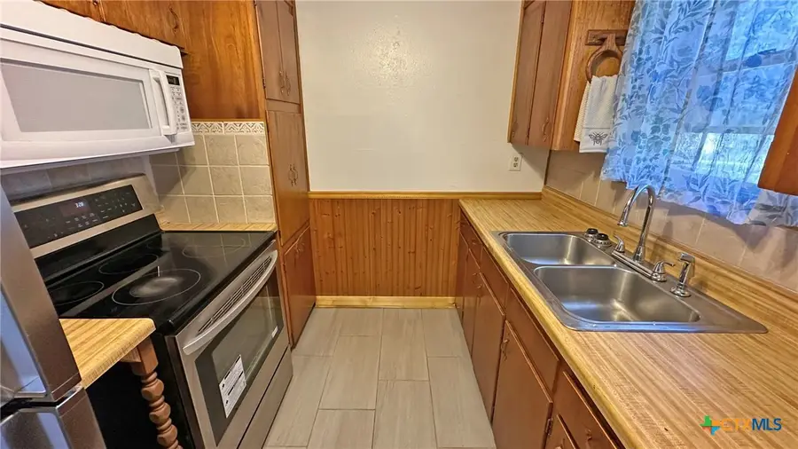 1003 S 27th Street, Copperas Cove, TX 76522 - #3