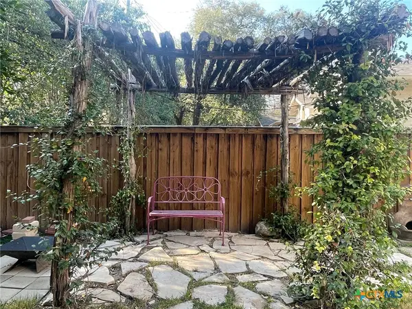 307 Quarry Street, San Marcos, TX 78666