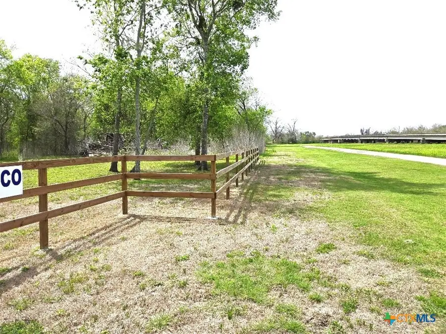 922 Us Highway 59, Victoria, TX 77905 - #3