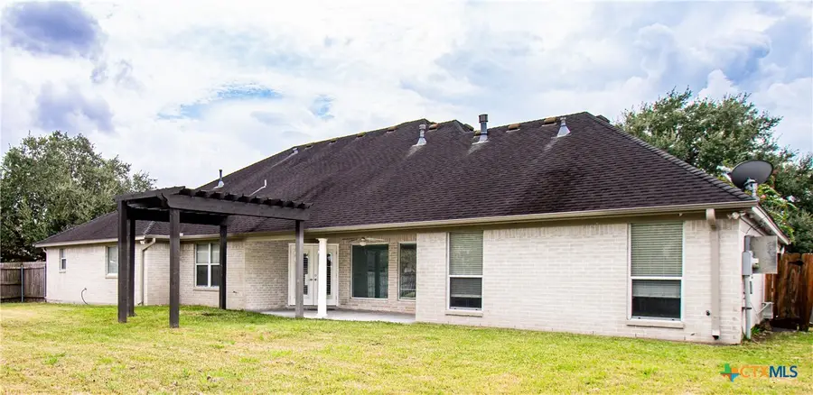 202 Ridge View, Victoria, TX 77904 - #2