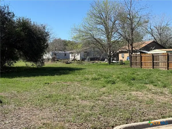 404 Hamilton Street, Cuero, TX 77954