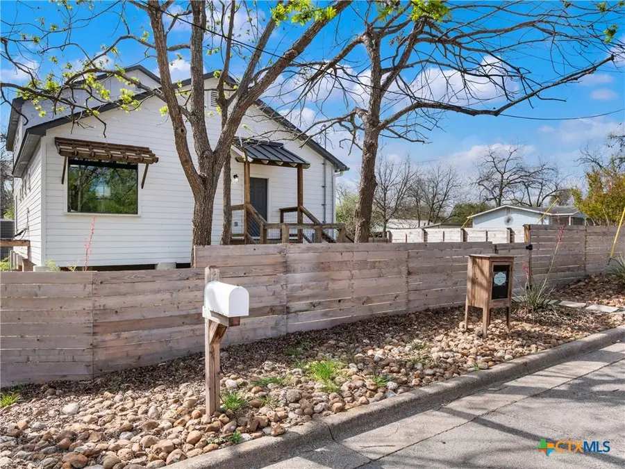 502 E Basel Street, New Braunfels, TX 78130 - #3