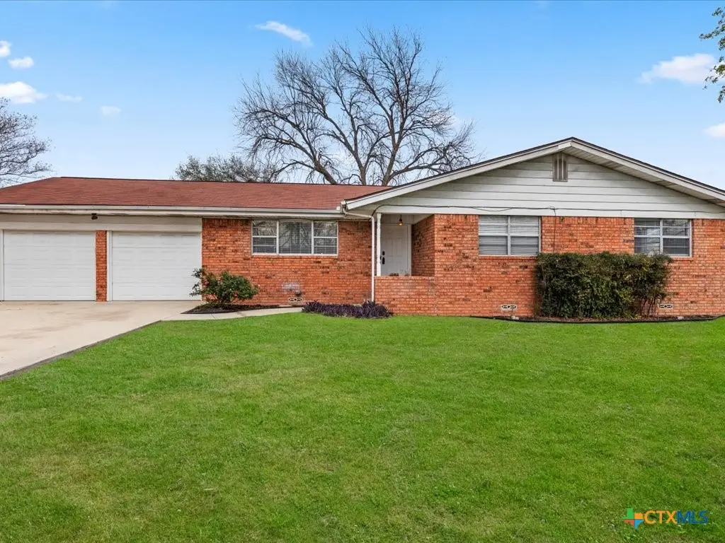 273 Meadow Avenue, New Braunfels, TX 78130 - #1