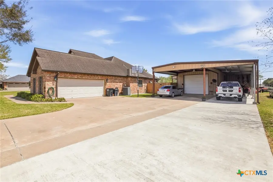 14 Park Lane, Victoria, TX 77904 - #2