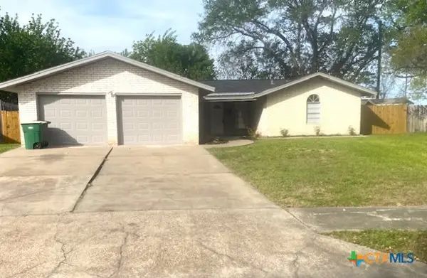 2708 E Poplar Avenue, Victoria, TX 77901