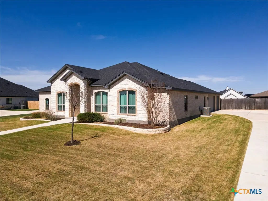 5507 Hollow Loop, Salado, TX 76571 - #1