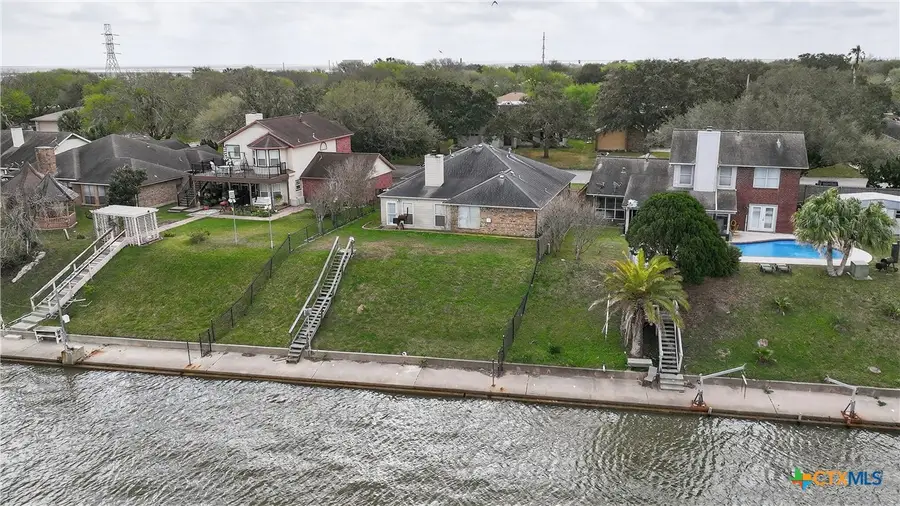 123 E Harbor Drive, Port Lavaca, TX 77979 - #3