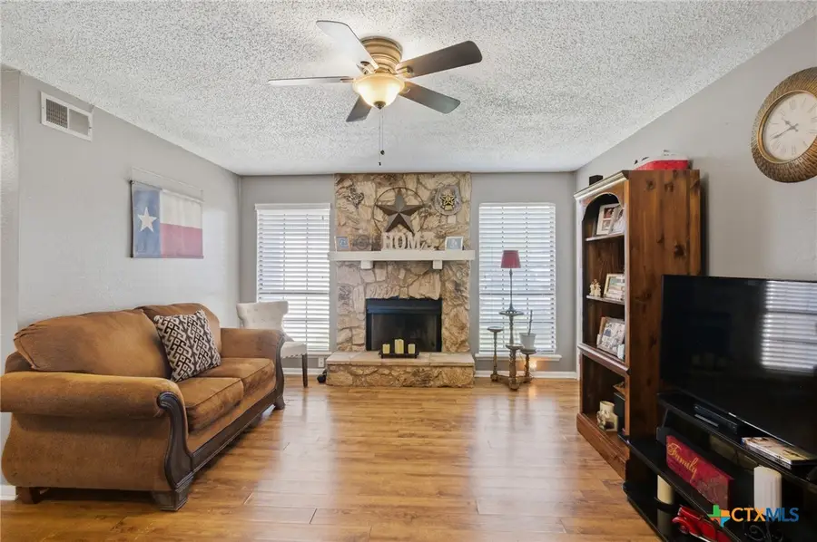 109 Queenswood Trail, Victoria, TX 77901 - #3