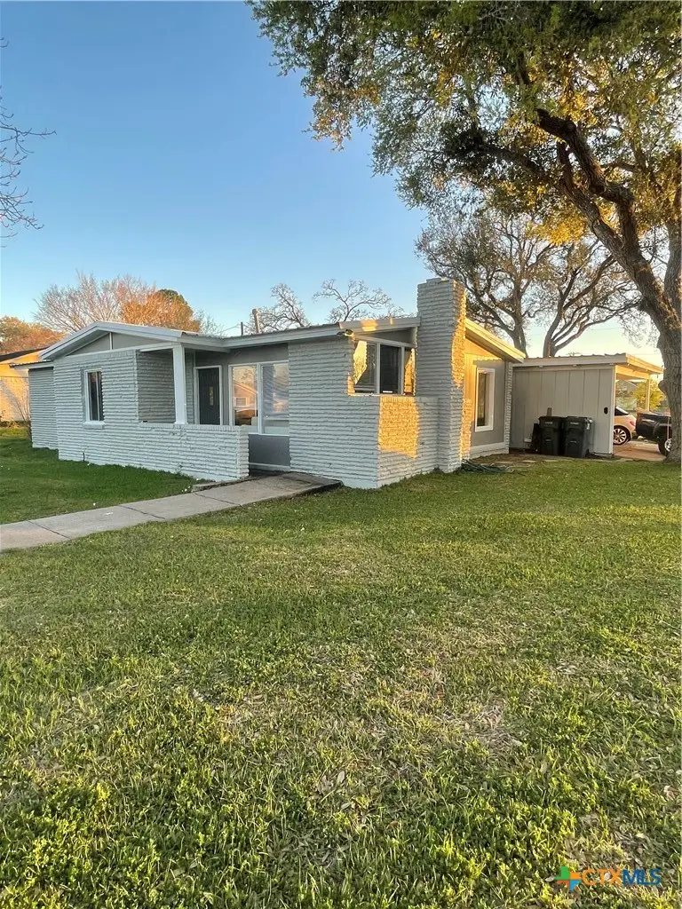 611 Sarah Street, Edna, TX 77957 - #1