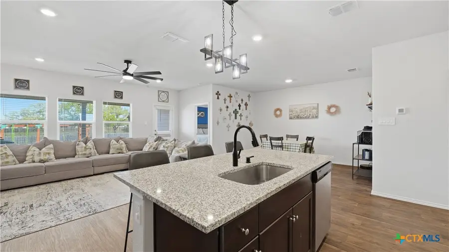 925 Nodding Nixie, Seguin, TX 78155 - #3