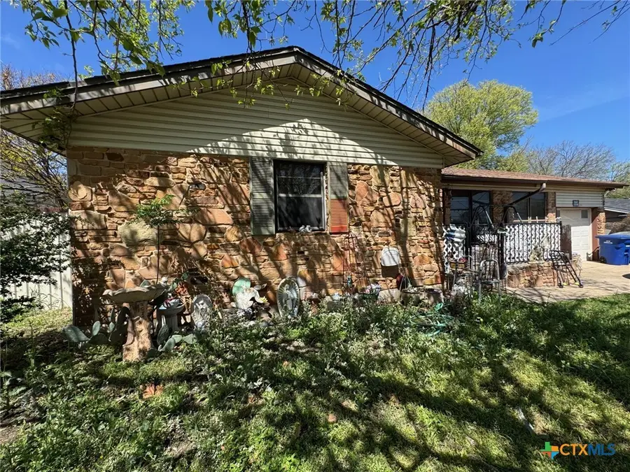 802 S 23rd Street, Copperas Cove, TX 76522 - #2