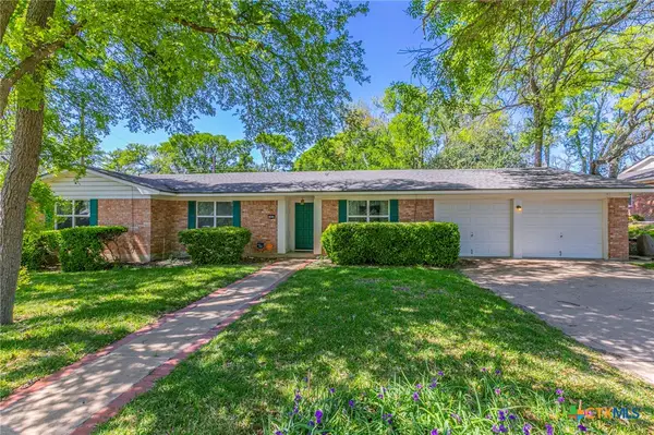 1808 N Beal Street, Belton, TX 76513