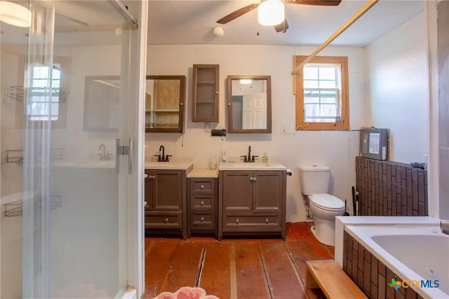 2203 E Trinity Street, Victoria, TX 77901 - #3