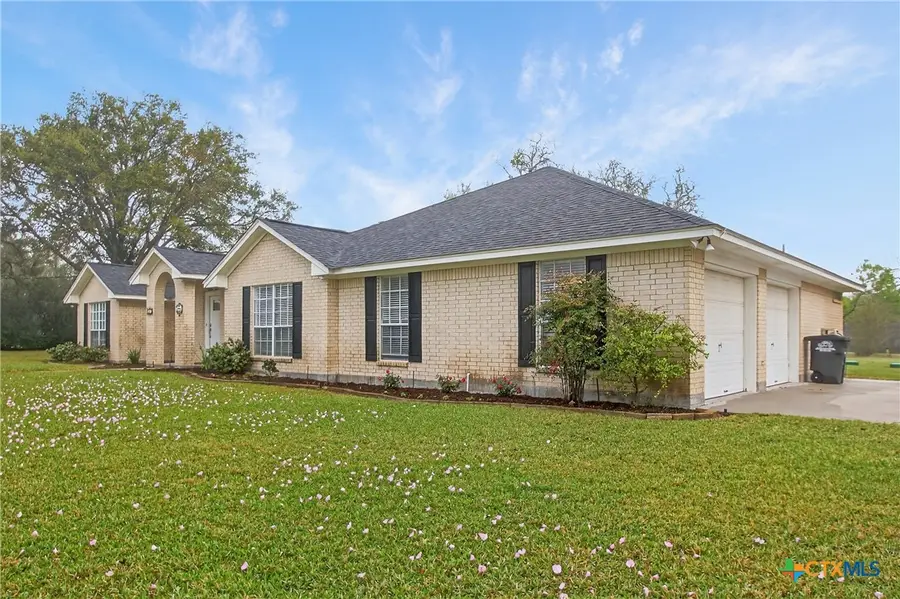 603 Oakway Street, Victoria, TX 77905 - #3