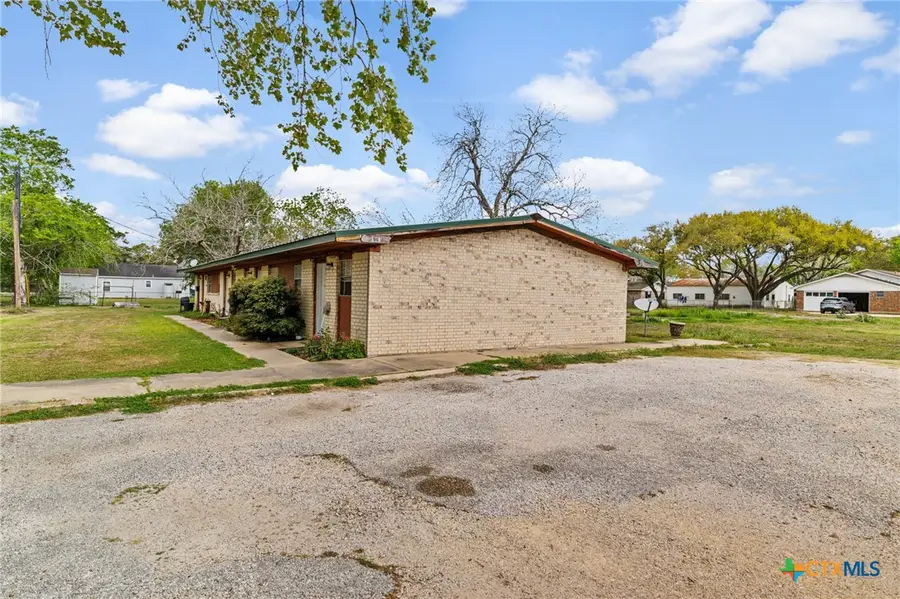 502 E Heard Street, Ganado, TX 77962 - #2
