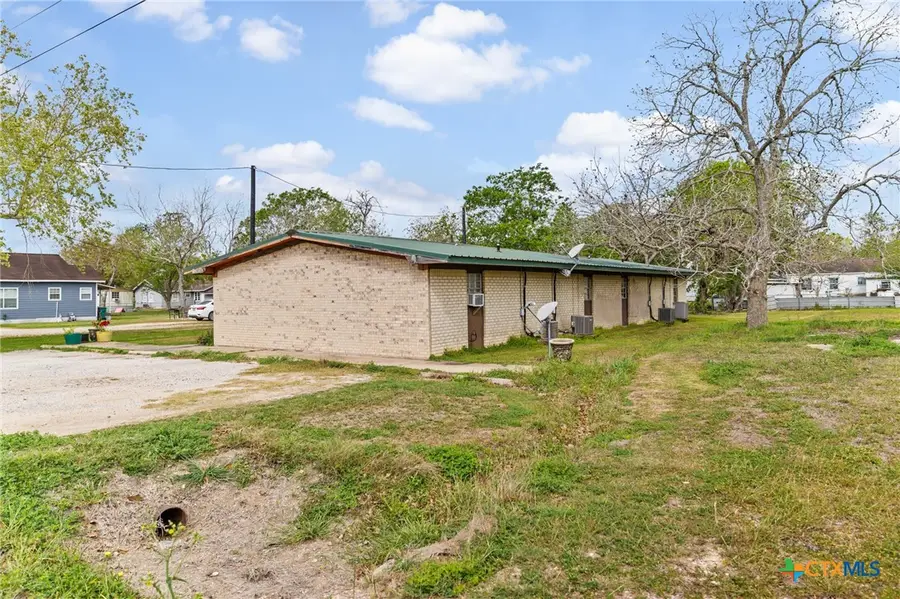 502 E Heard Street, Ganado, TX 77962 - #3