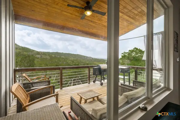1722 Trail Pass Drive, Canyon Lake, TX 78133