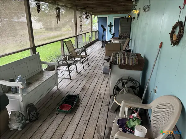 60 Adame Lane, Port Lavaca, TX 77979