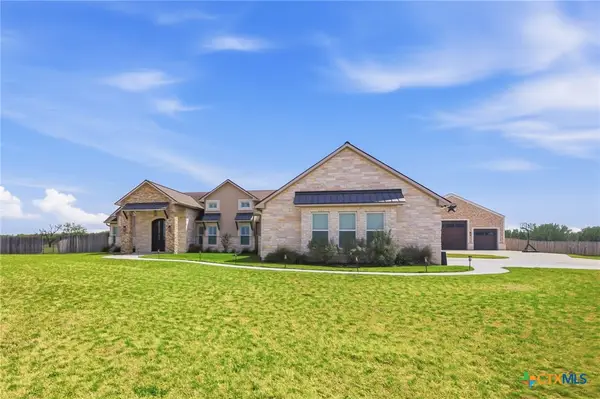 500 Sendera Loop, Victoria, TX 77904