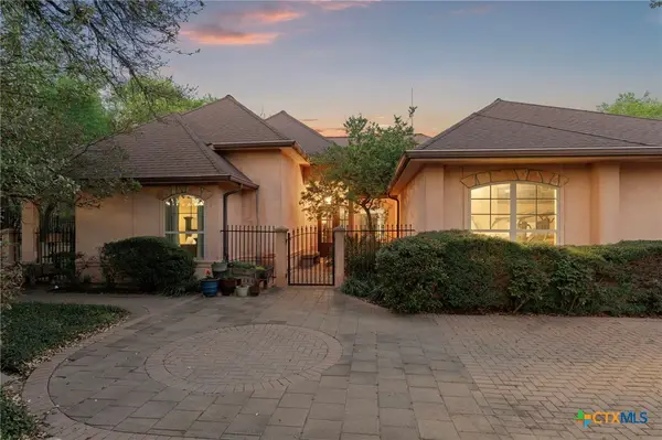 200 Redbird Lane, Kingsbury, TX 78638