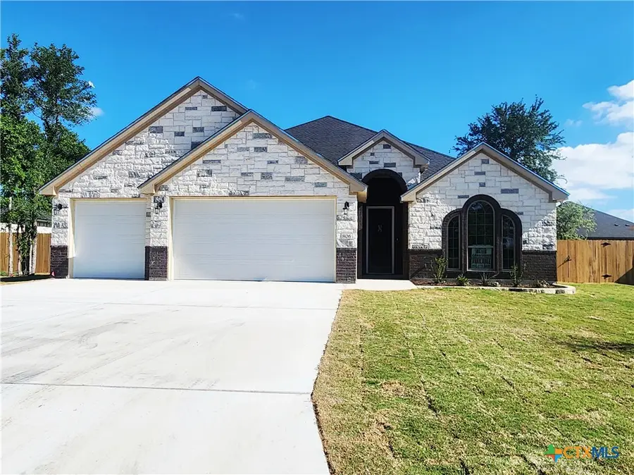 806 Eagle Heights Drive, Salado, TX 76571 - #2