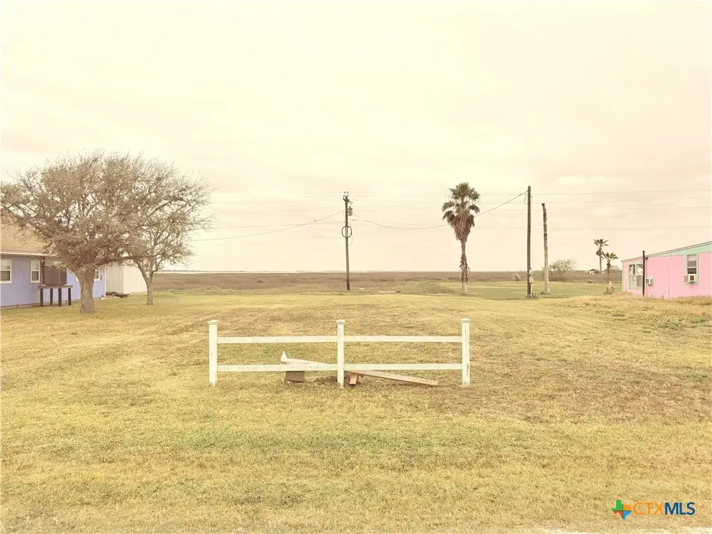 1116 S Ocean Drive, Port Lavaca, TX 77979 - #1