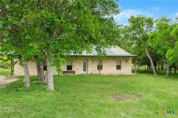 1125 King Country Road, Gatesville, TX 76528