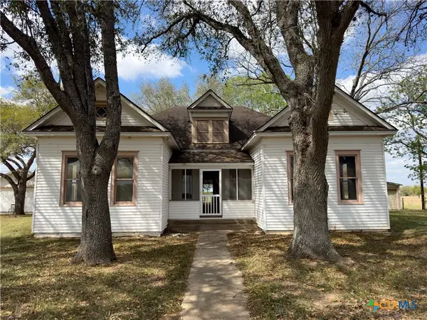 670 Thiele Road, Yoakum, TX 77995