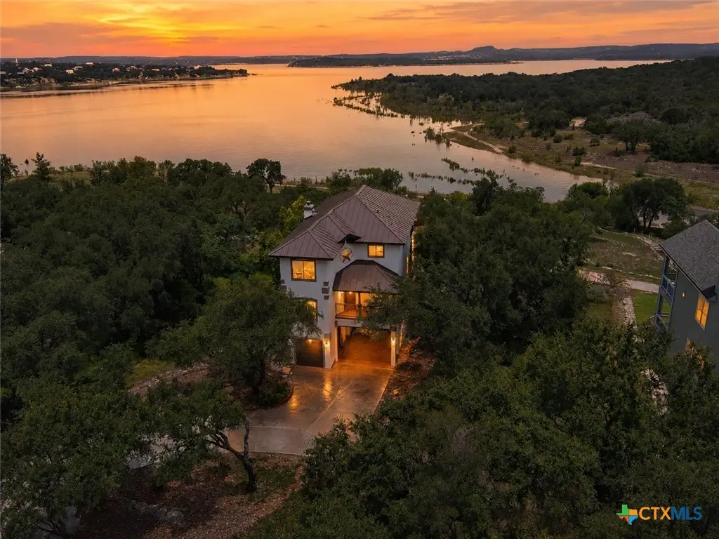 1065 Hillcrest Forest, Canyon Lake, TX 78133 - #1