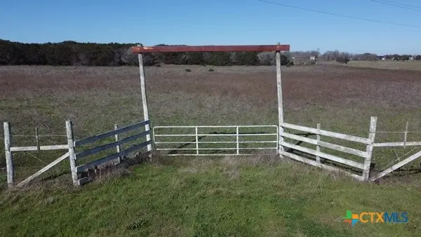 175 Rocking W Road, Moody, TX 76557