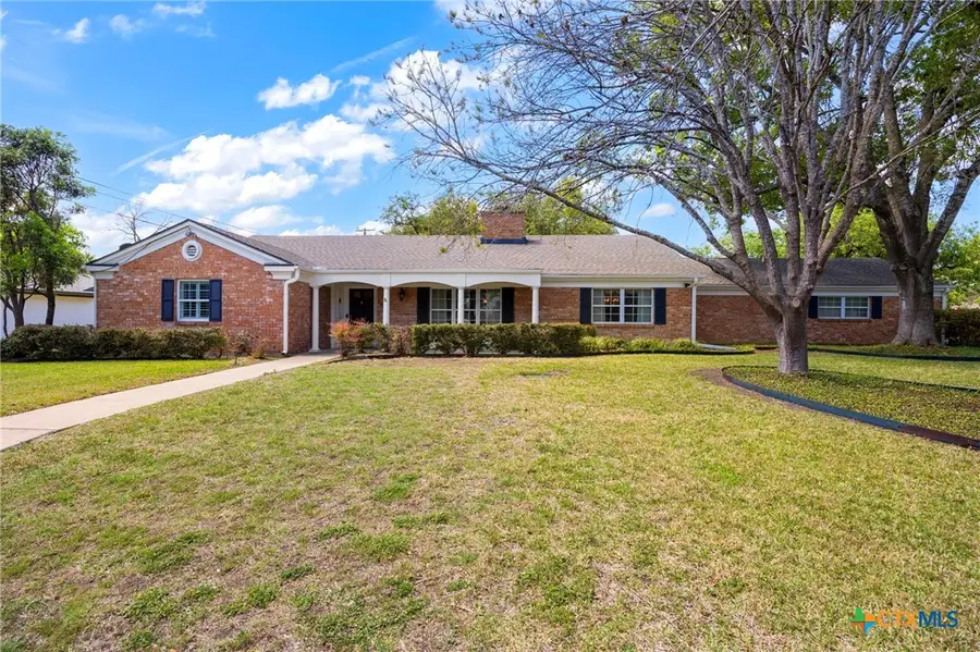 2010 N Beal Street, Belton, TX 76513 - #2