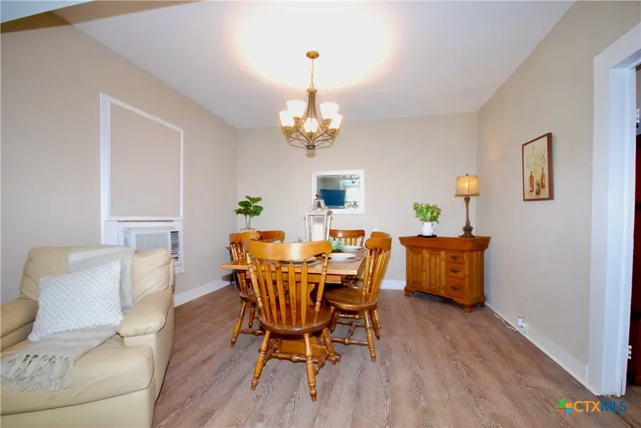 125 W Wallace Street, Gonzales, TX 78629 - #3