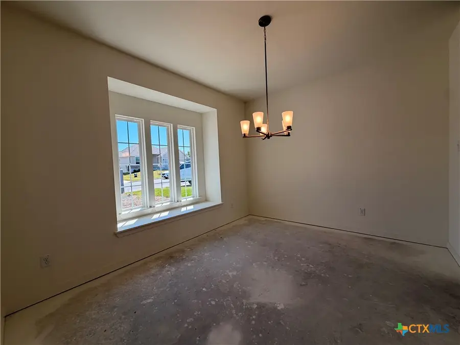 122 University Avenue, Troy, TX 76579 - #2