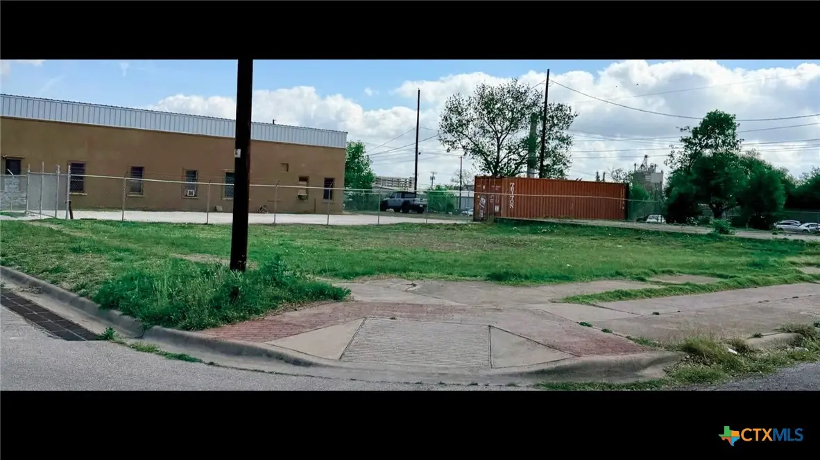 318 W Avenue G Avenue, Temple, TX 76504 - #1