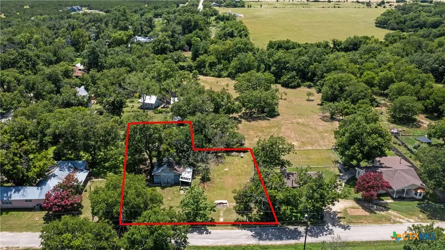 101 West Avenue, Florence, TX 76527 - #2