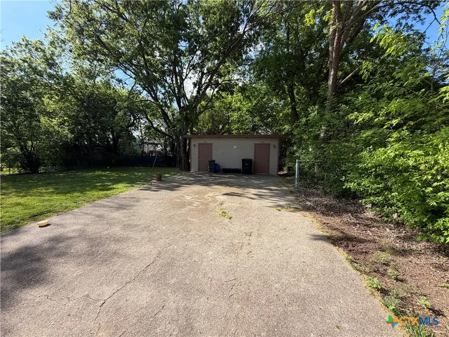 610 & 612 Carrie Avenue, Killeen, TX 76541 - #2