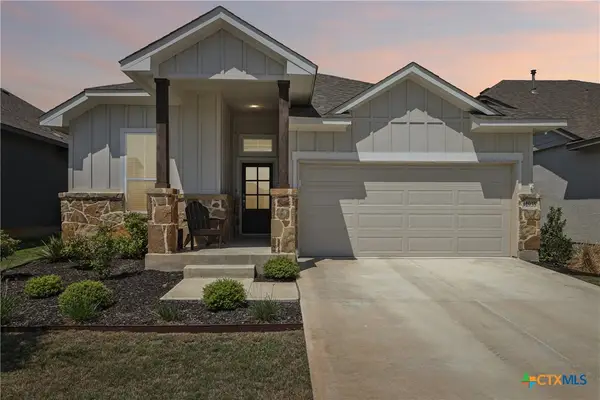 1935 Scare Crow, New Braunfels, TX 78130