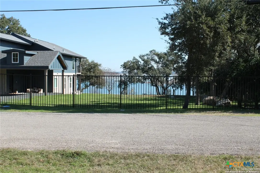 895 Lakebreeze Drive, Canyon Lake, TX 78133 - #1
