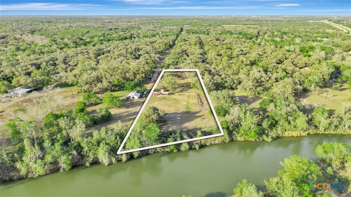 405 Camino Drive, Victoria, TX 77905 - #1