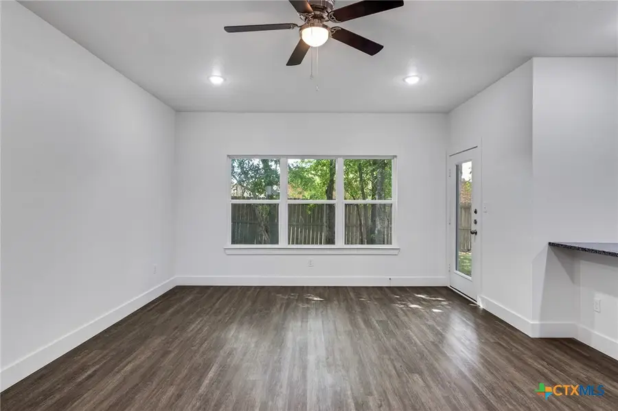 1916 Royal Loop, Belton, TX 76513 - #2