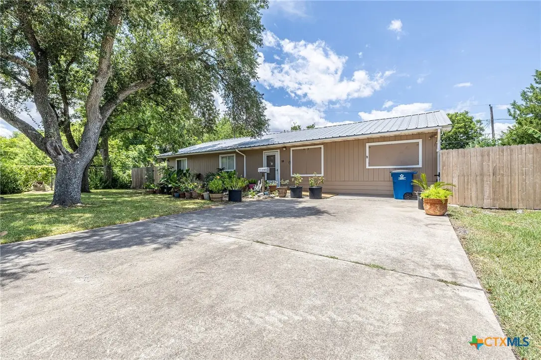 313 Dan Ave Avenue, Port Lavaca, TX 77979 - #1