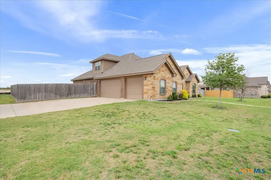 502 Oak Drive, Troy, TX 76579 - #2