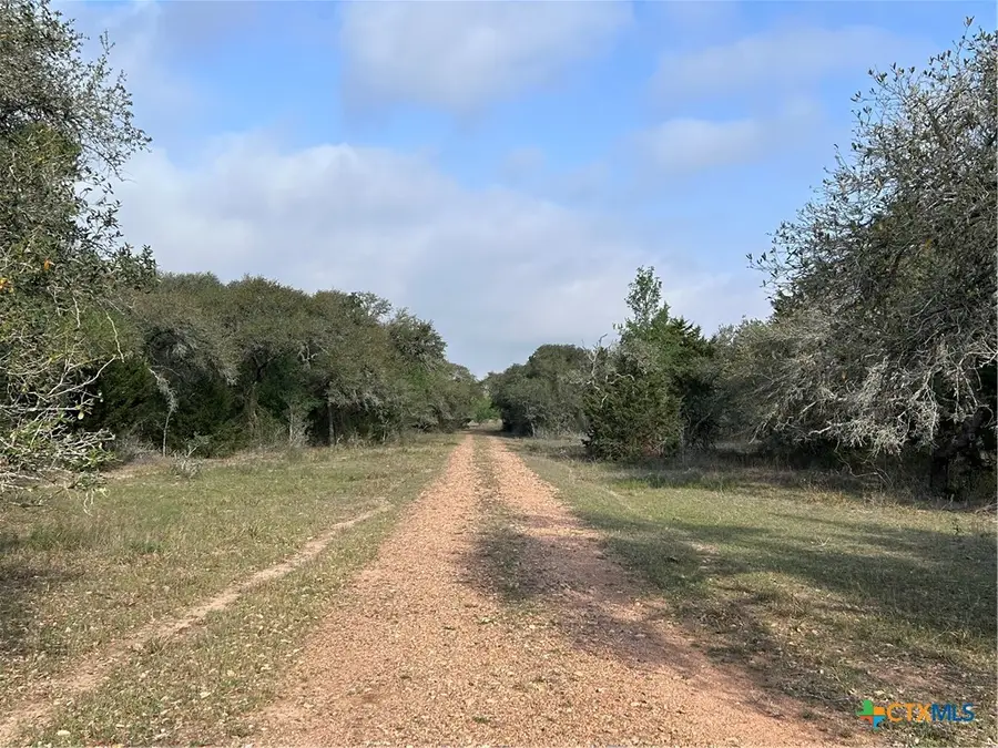 1022 County Road 438, Yoakum, TX 77995 - #3