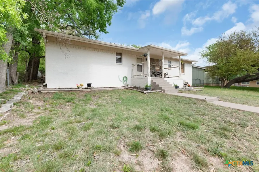 505 S Summer Street, Lampasas, TX 76550 - #2