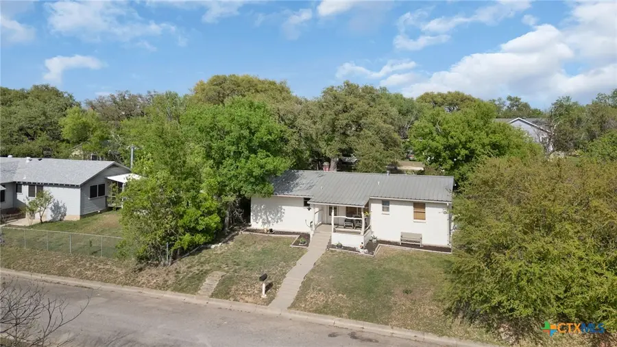 505 S Summer Street, Lampasas, TX 76550 - #3