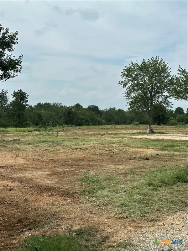 1842 Kelly Rd, Luling, TX 78648