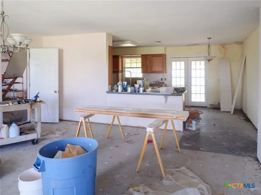 109 Sun Valley Drive, Victoria, TX 77904 - #2