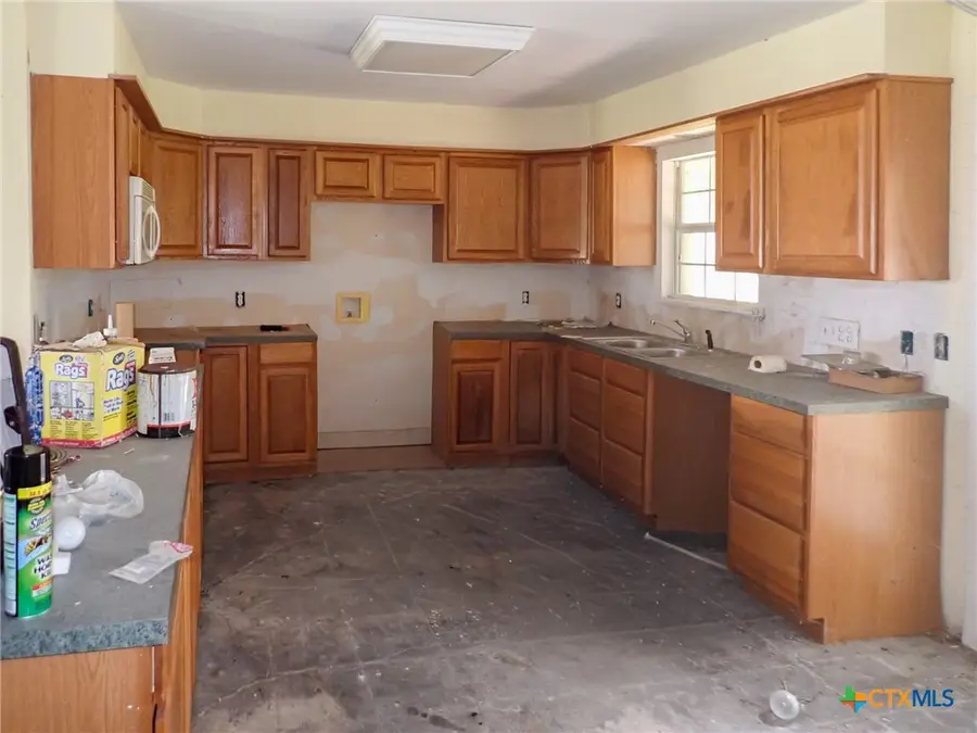 109 Sun Valley Drive, Victoria, TX 77904 - #3