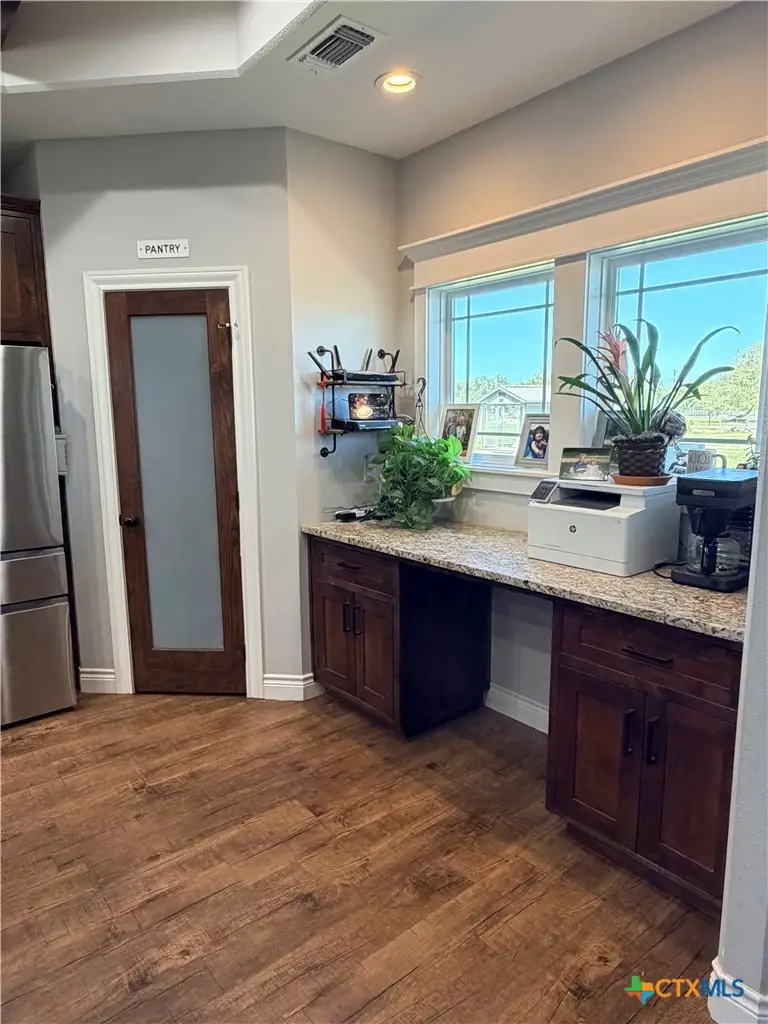 36 Meadow Creek Drive, Inez, TX 77968 - #3